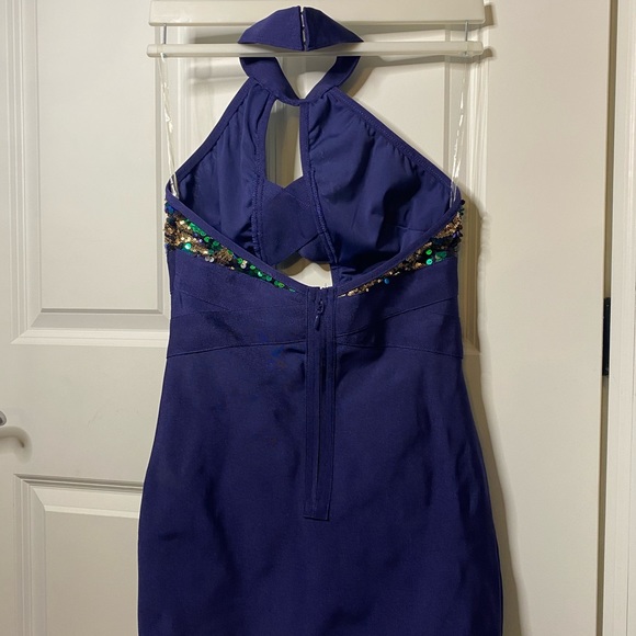 Dress - Picture 3 of 3